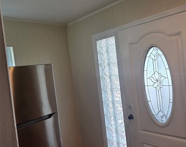 820 Orwell Avenue - Photo Thumbnail 12