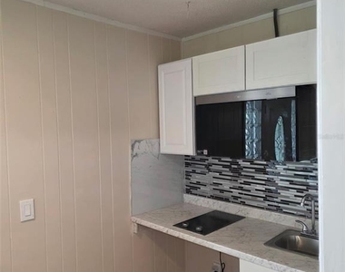 820 Orwell Avenue - Photo Thumbnail 9