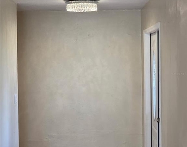 820 Orwell Avenue - Photo Thumbnail 2