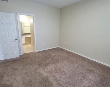 3702 Palm Desert Lane - Photo Thumbnail 18