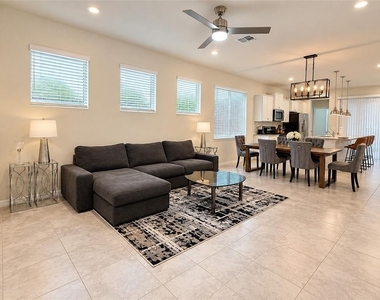 7328 Oakmoss Loop - Photo Thumbnail 6