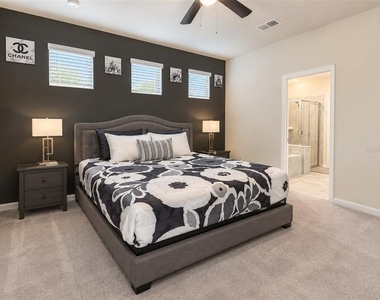 7328 Oakmoss Loop - Photo Thumbnail 15