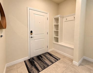 7328 Oakmoss Loop - Photo Thumbnail 3