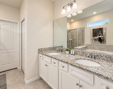 7328 Oakmoss Loop - Photo Thumbnail 16