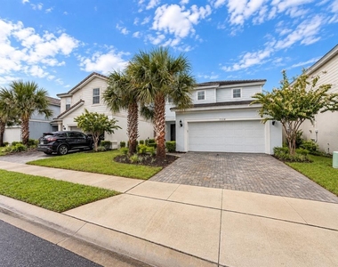 7328 Oakmoss Loop - Photo Thumbnail 2