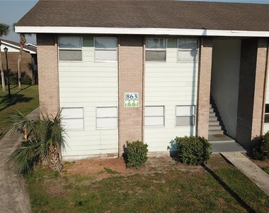 863 Sky Lake Circle - Photo Thumbnail 35