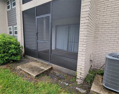 863 Sky Lake Circle - Photo Thumbnail 32