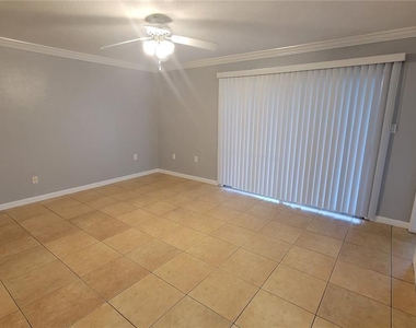 863 Sky Lake Circle - Photo Thumbnail 19