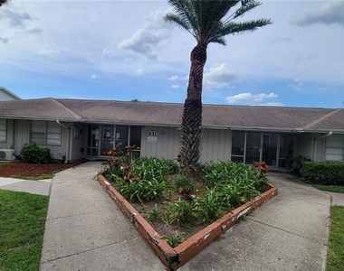 863 Sky Lake Circle - Photo Thumbnail 33