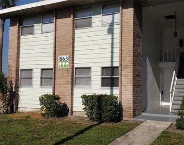 863 Sky Lake Circle - Photo Thumbnail 1