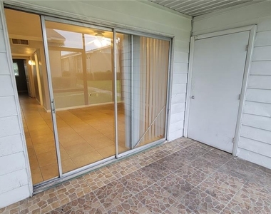 863 Sky Lake Circle - Photo Thumbnail 27