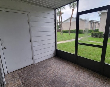 863 Sky Lake Circle - Photo Thumbnail 25