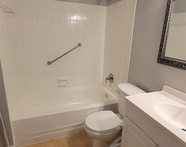 863 Sky Lake Circle - Photo Thumbnail 14