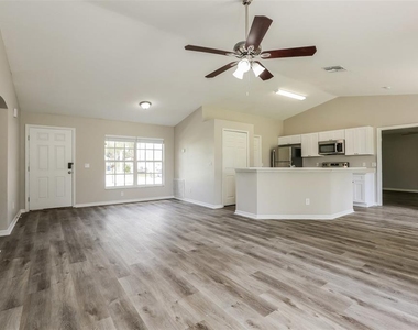 5125 Beecher Street - Photo Thumbnail 3
