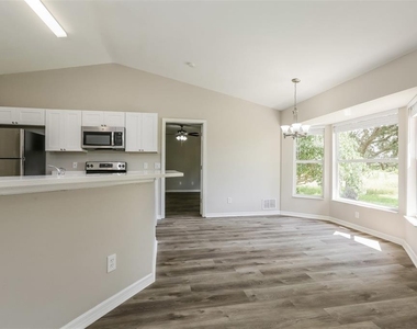 5125 Beecher Street - Photo Thumbnail 4