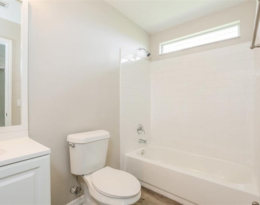 5125 Beecher Street - Photo Thumbnail 10
