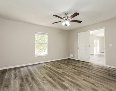 5125 Beecher Street - Photo Thumbnail 9