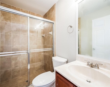 3113 71st Street W - Photo Thumbnail 8