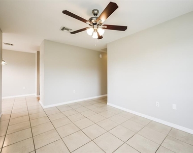 3113 71st Street W - Photo Thumbnail 2