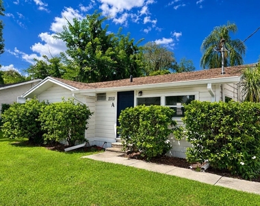 2310 S Shine Avenue - Photo Thumbnail 3