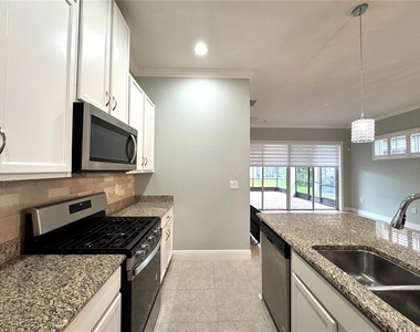 2388 Datura Loop - Photo Thumbnail 9