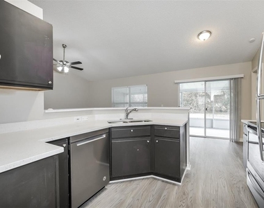 630 Bayport Drive - Photo Thumbnail 3
