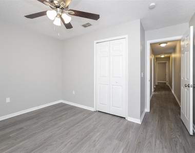 630 Bayport Drive - Photo Thumbnail 9