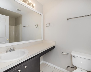 630 Bayport Drive - Photo Thumbnail 12