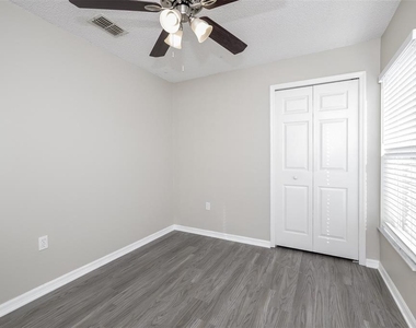630 Bayport Drive - Photo Thumbnail 10