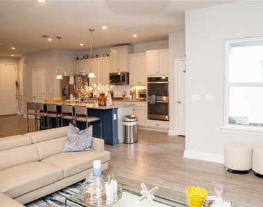 5963 Glory Bower Drive - Photo Thumbnail 7