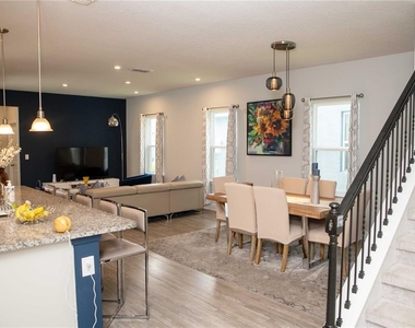 5963 Glory Bower Drive - Photo Thumbnail 2