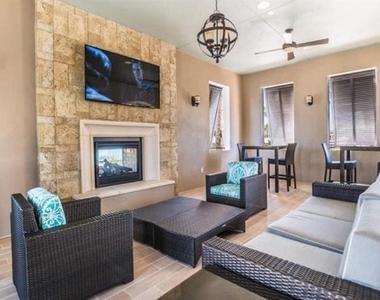 8854 Geneve Court - Photo Thumbnail 31