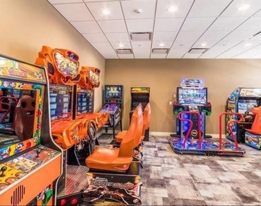 8854 Geneve Court - Photo Thumbnail 29