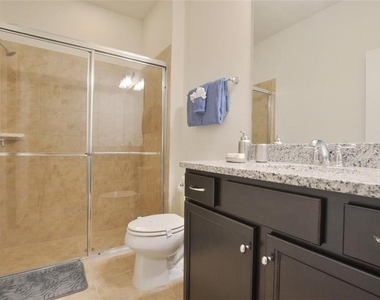 8854 Geneve Court - Photo Thumbnail 10