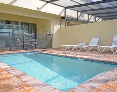 8854 Geneve Court - Photo Thumbnail 12