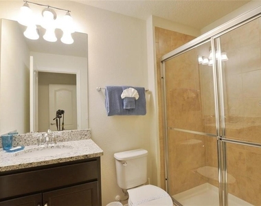 8854 Geneve Court - Photo Thumbnail 9