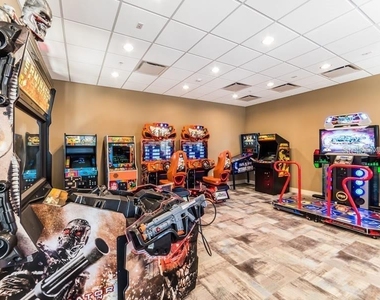 8854 Geneve Court - Photo Thumbnail 22