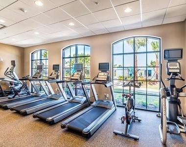 8854 Geneve Court - Photo Thumbnail 16