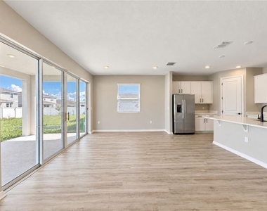 819 Folklore Lane - Photo Thumbnail 5