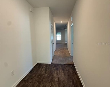 1014 Wanderer Drive - Photo Thumbnail 12