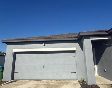 1014 Wanderer Drive - Photo Thumbnail 2