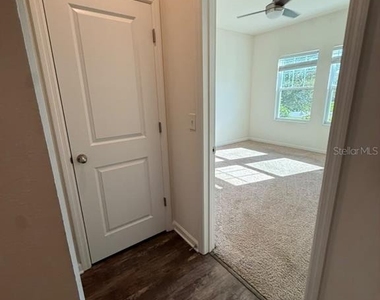 1014 Wanderer Drive - Photo Thumbnail 13