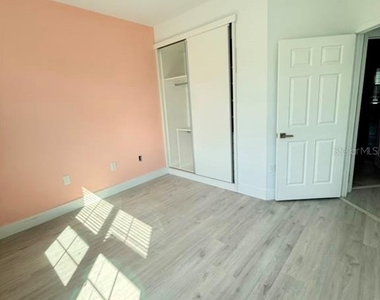 6648 Time Square Avenue - Photo Thumbnail 11