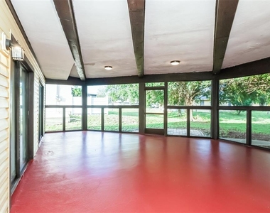 17144 Antigua Road - Photo Thumbnail 6