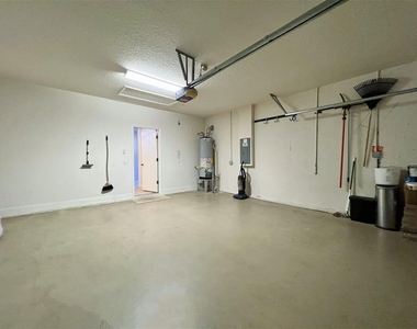 2532 Glenridge Circle - Photo Thumbnail 21