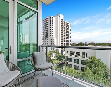 101 S Eola Drive - Photo Thumbnail 24