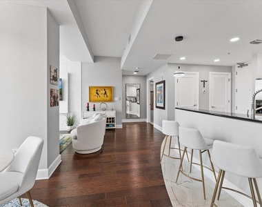 101 S Eola Drive - Photo Thumbnail 11