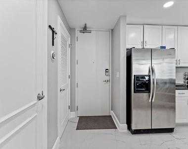 101 S Eola Drive - Photo Thumbnail 1
