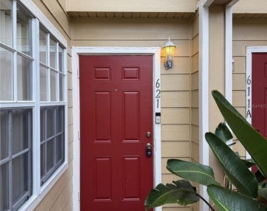 621 Washington Palm Loop - Photo Thumbnail 20