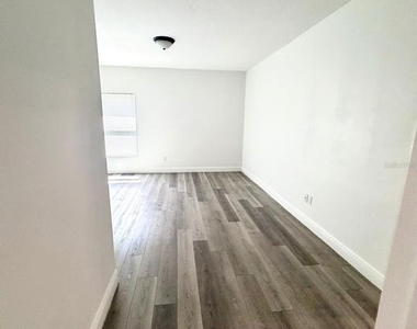 309 Clermont Drive - Photo Thumbnail 11